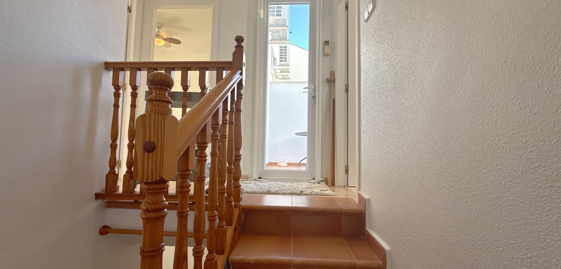 House in Playas de Orihuela - Image 3