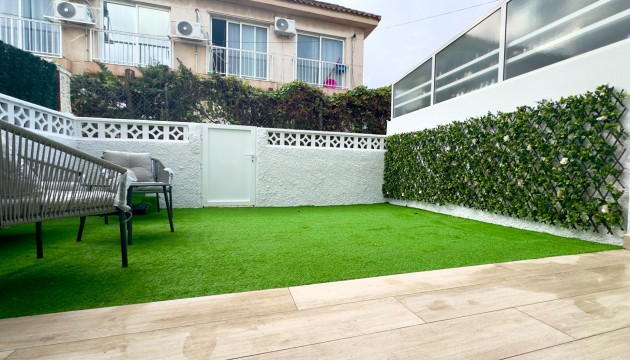 Resale - Apartment - Orihuela Costa - Cabo Roig