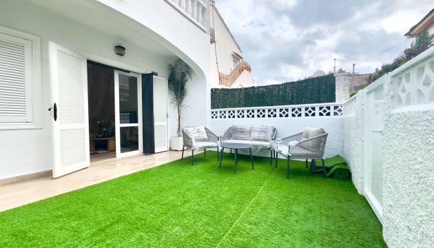 Resale - Apartment - Orihuela Costa - Cabo Roig