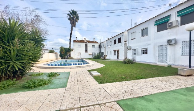 Resale - Apartment - Orihuela Costa - Cabo Roig