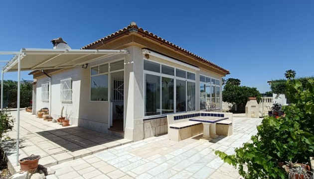 Begagnad - Landsbyggdshus - Albatera