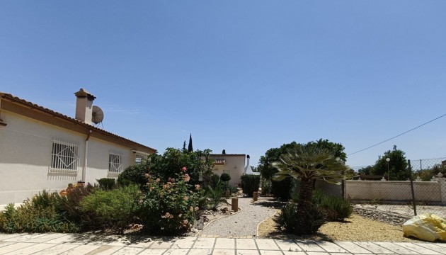 Begagnad - Landsbyggdshus - Albatera