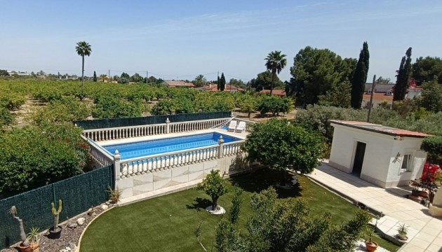 Begagnad - Landsbyggdshus - Albatera