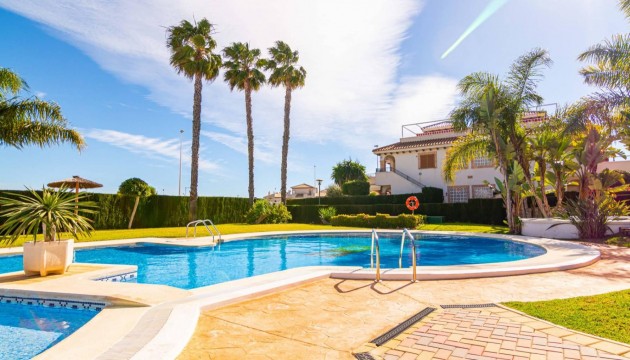 Resale - Apartment - Orihuela Costa - Playa Flamenca