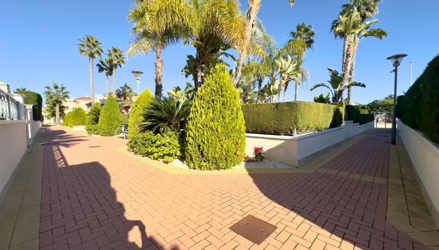 Resale - Apartment - Orihuela Costa - Playa Flamenca