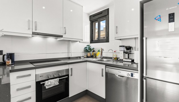 Resale - Apartment - Orihuela Costa - La Zenia