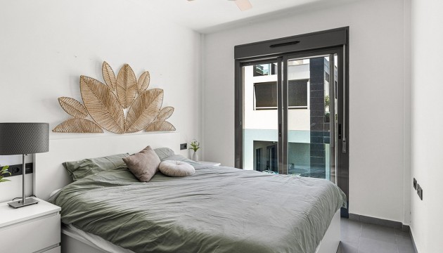 Resale - Apartment - Orihuela Costa - La Zenia