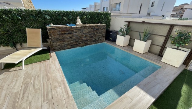 Begagnad - Parhus - Orihuela Costa - Villamartín