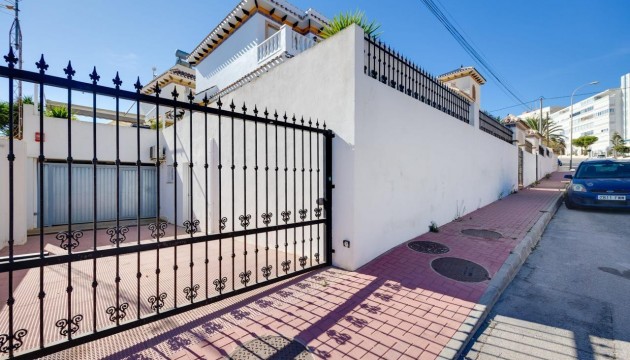 Resale - Detached Villa - Torrevieja - Torrelamata - La Mata