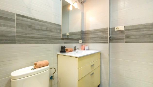 Resale - Apartment - Torrevieja