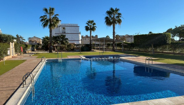 Resale - Apartment - Orihuela Costa - Punta Prima