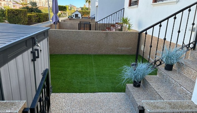 Resale - Apartment - Orihuela Costa - Punta Prima