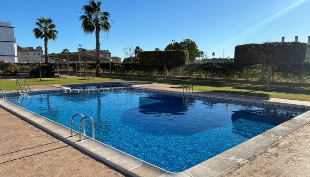 Resale - Apartment - Orihuela Costa - Punta Prima