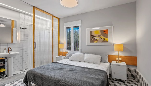 Перепродажа - отдельная вилла - Elche