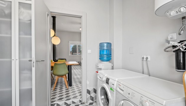 Перепродажа - отдельная вилла - Elche