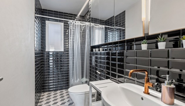 Перепродажа - отдельная вилла - Elche