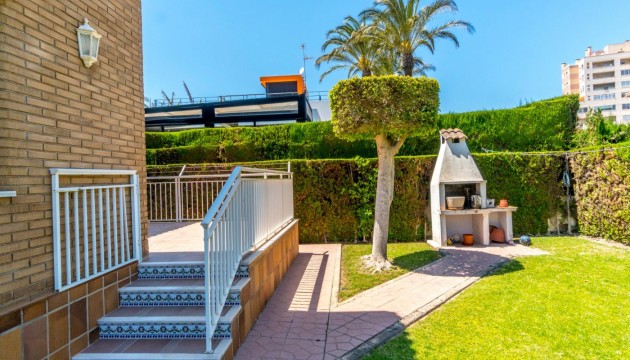 Resale - Detached Villa - Torrevieja - La Veleta