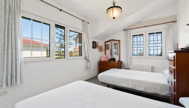 Resale - Detached Villa - Torrevieja - La Veleta