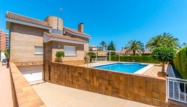Resale - Detached Villa - Torrevieja - La Veleta