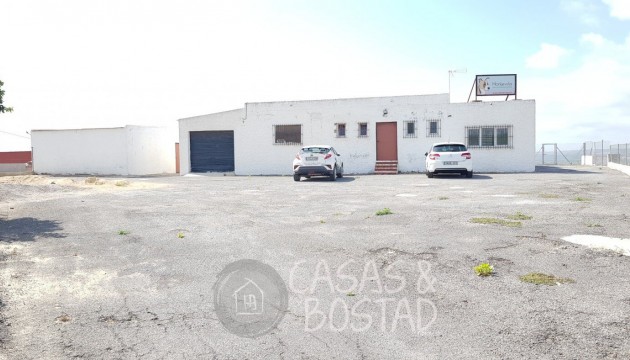 Перепродажа - деревенский дом - Los Montesinos