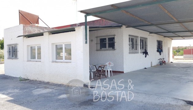 Перепродажа - деревенский дом - Los Montesinos