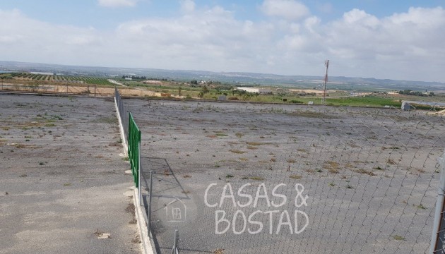 Перепродажа - деревенский дом - Los Montesinos