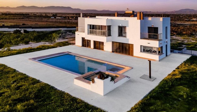 Перепродажа - отдельная вилла - La Marina