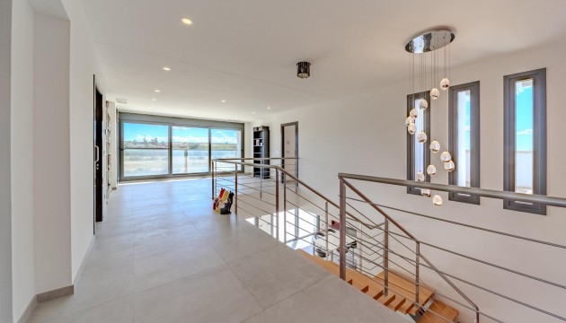 Перепродажа - отдельная вилла - La Marina