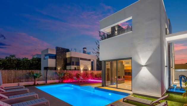 Resale - Detached Villa - Torrevieja - Torreta Florida