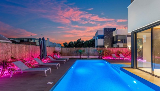 Resale - Detached Villa - Torrevieja - Torreta Florida