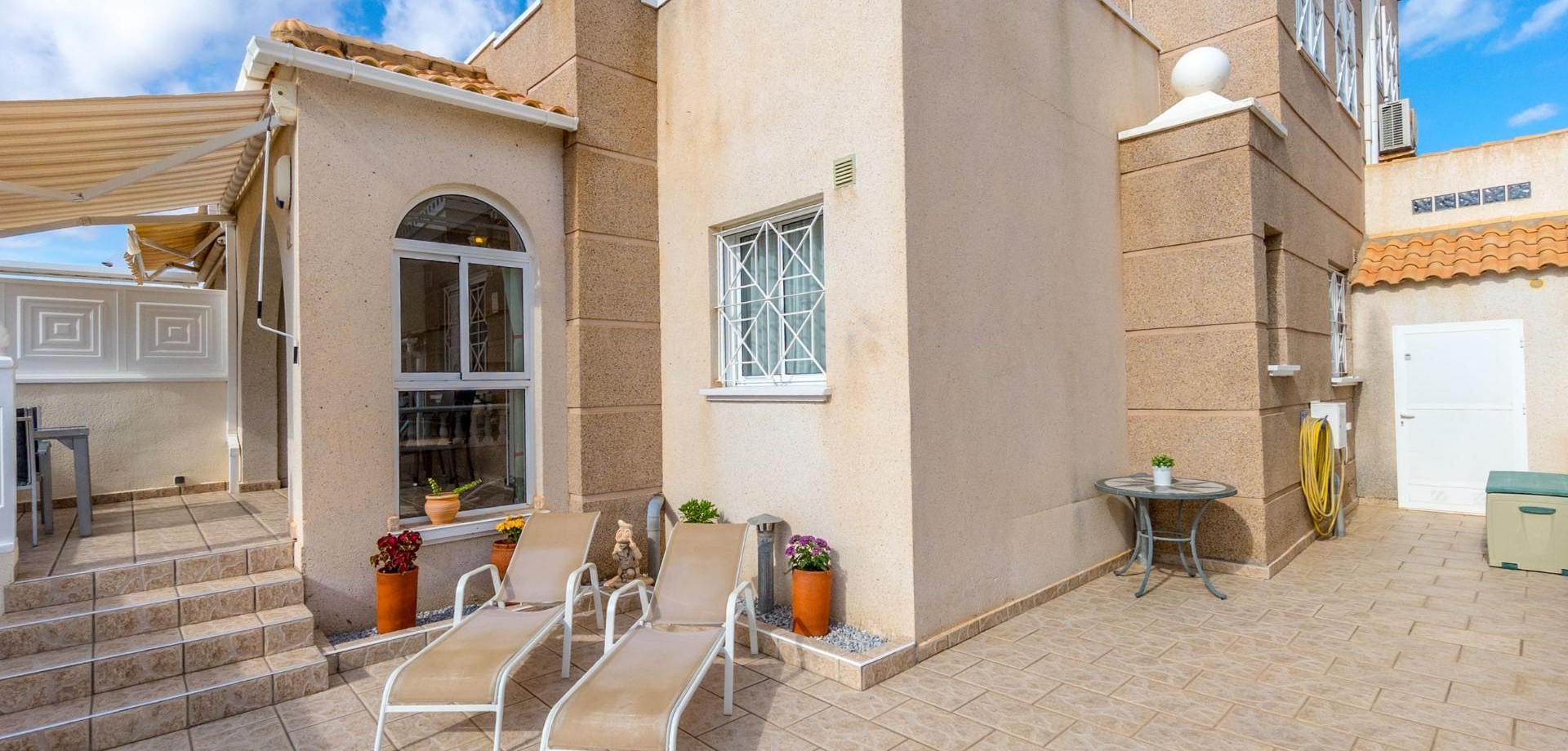 Apartment in Torrevieja - view 1