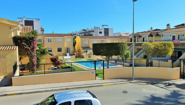 Resale - Apartment - Orihuela Costa - Villamartín
