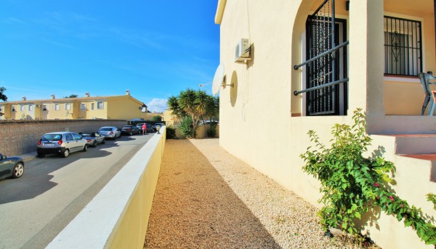Resale - Apartment - Orihuela Costa - Villamartín