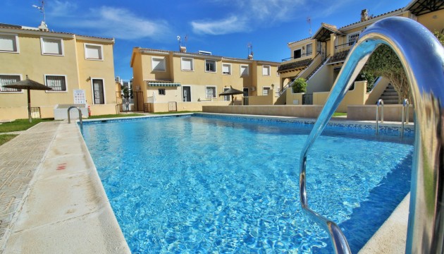 Resale - Apartment - Orihuela Costa - Villamartín