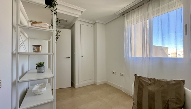 Resale - Apartment - Torrevieja