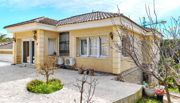 Resale - Detached Villa - Orihuela Costa - Dehesa de campoamor