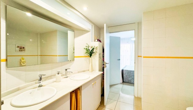 Resale - Apartment - Orihuela Costa - Playa Flamenca