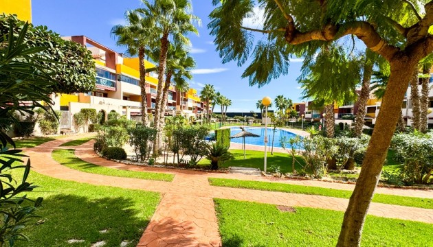 Resale - Apartment - Orihuela Costa - Playa Flamenca