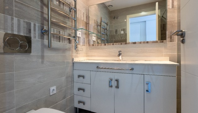 Resale - Apartment - Orihuela Costa - Punta Prima