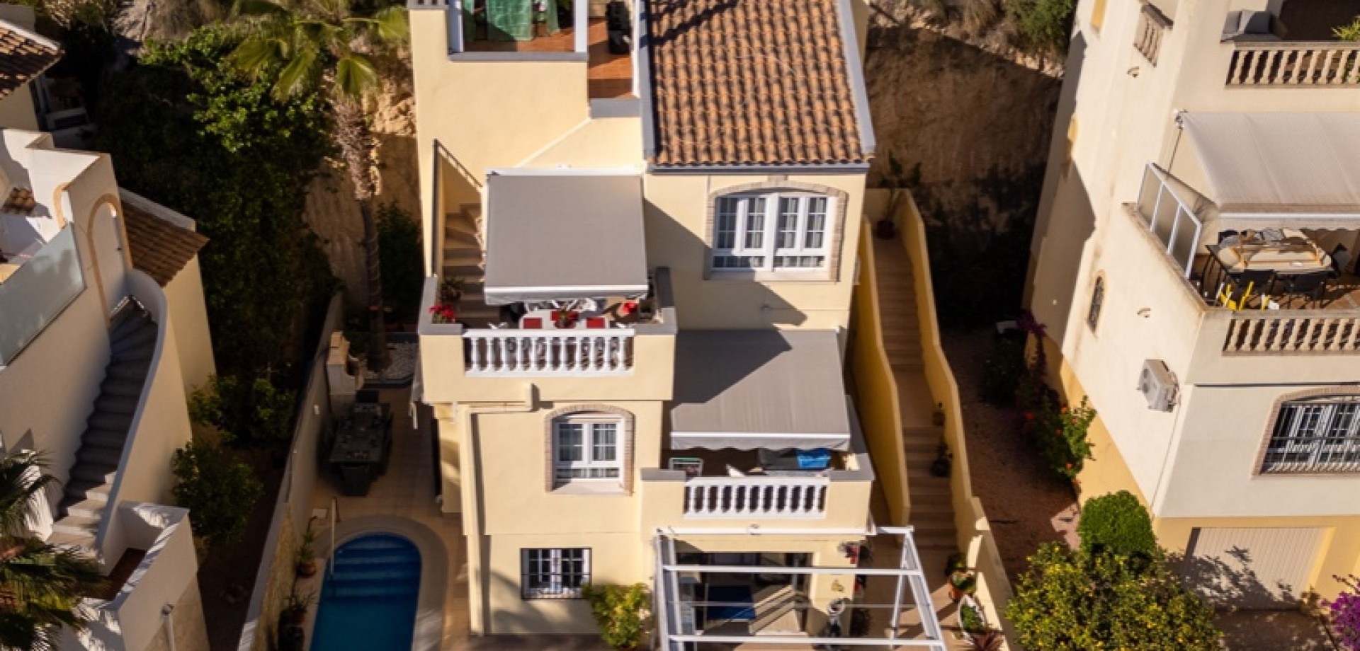 House in Dehesa de Campoamor - view 1