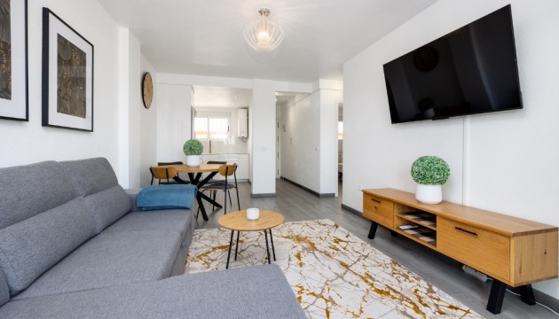 Resale - Apartment - Orihuela Costa - Punta Prima