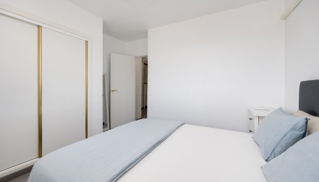 Resale - Apartment - Orihuela Costa - Punta Prima