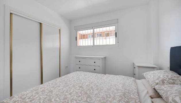 Resale - Apartment - Orihuela Costa - Punta Prima