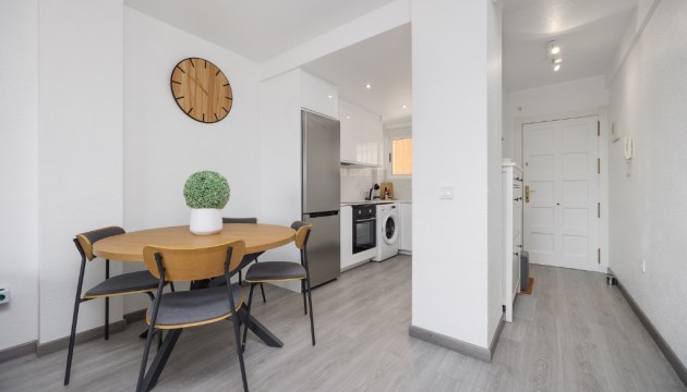 Resale - Apartment - Orihuela Costa - Punta Prima