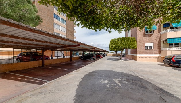 Resale - Apartment - Orihuela Costa - Punta Prima