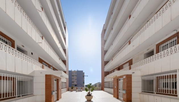 Resale - Apartment - Orihuela Costa - Punta Prima