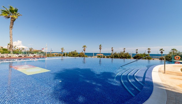 Resale - Apartment - Orihuela Costa - Punta Prima