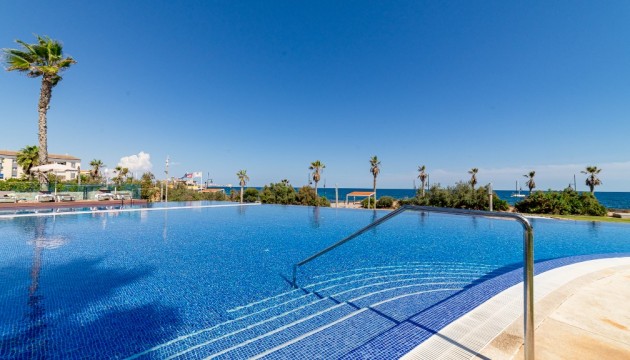 Resale - Apartment - Orihuela Costa - Punta Prima