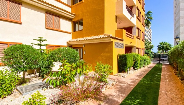 Resale - Apartment - Orihuela Costa - Punta Prima
