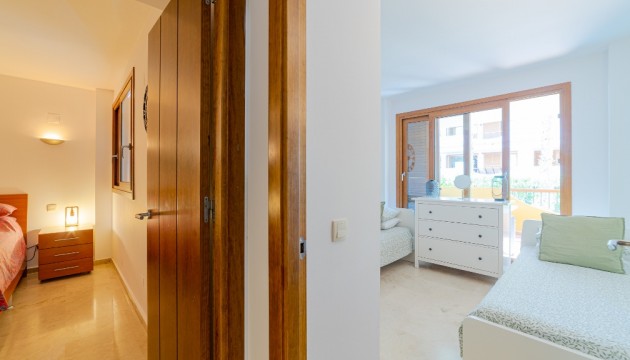 Resale - Apartment - Orihuela Costa - Punta Prima
